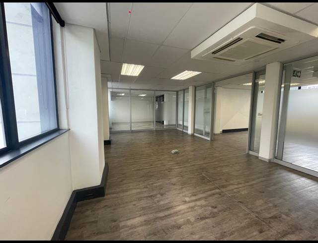 429M² OFFICE TO LET IN RIVONIA